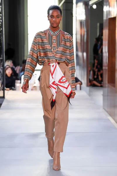 Look 21